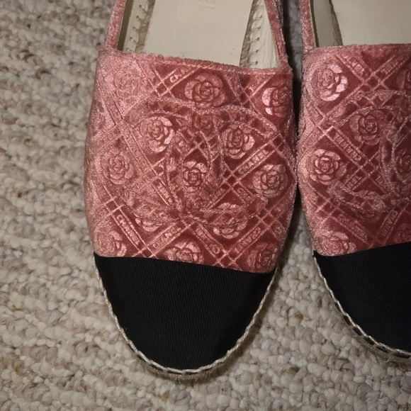 Chanel Pink Velvet Espadrilles - Picture 2 of 10